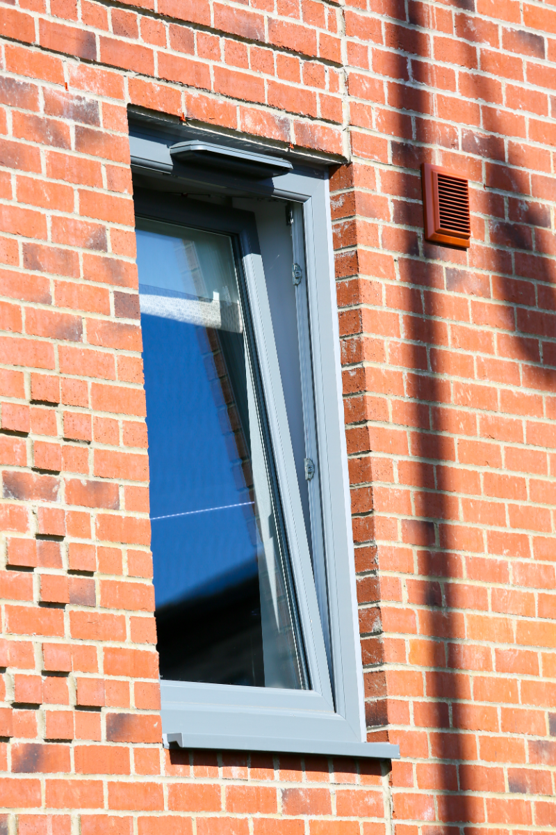 70mm-Tilt&Turn-Window-7012-Grey v1