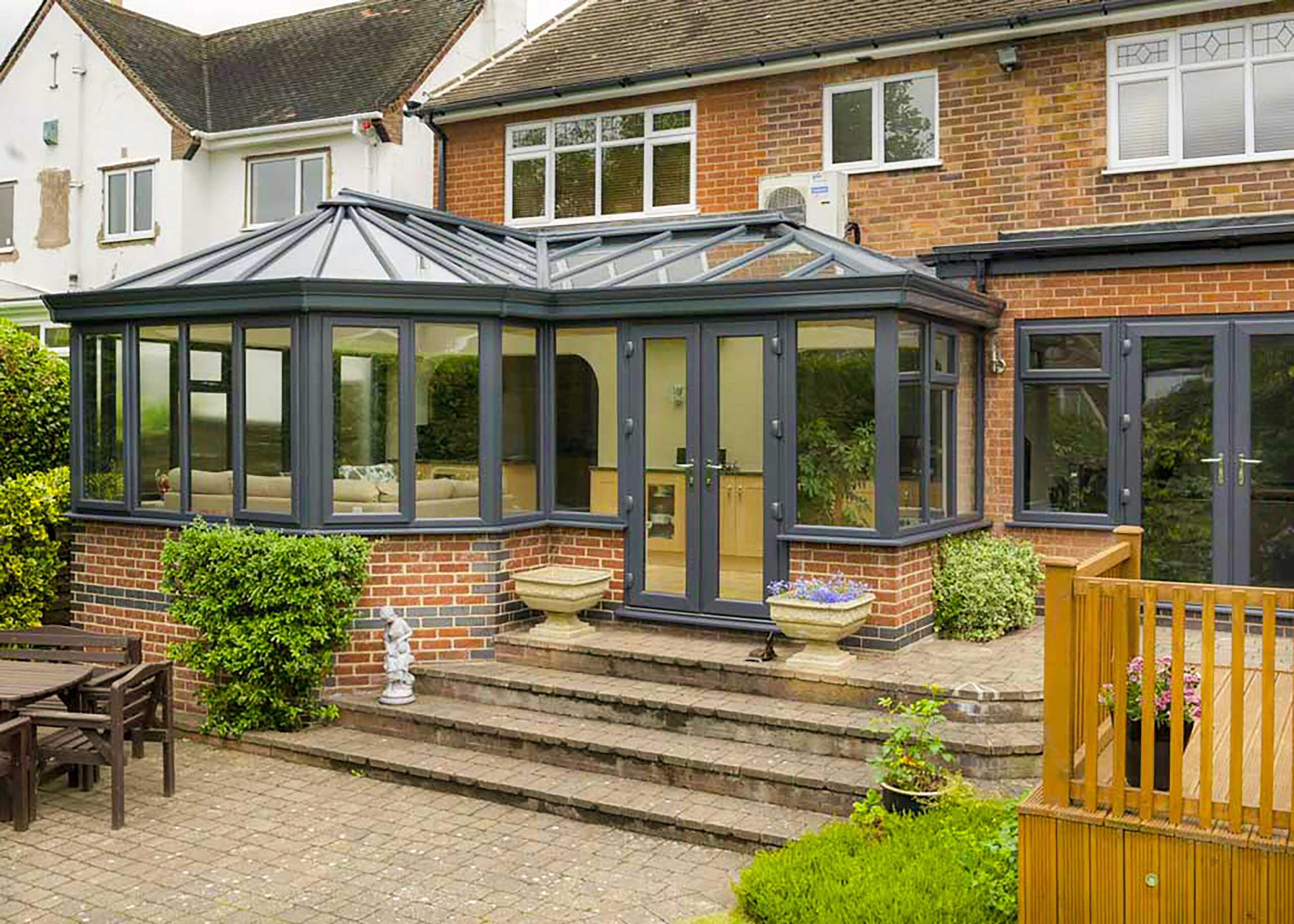 ultraframe-livinroof_grey_p_shape_ground